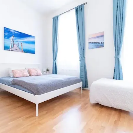 Favorite Apartment In The Center Of Prague 1 Экстерьер фото